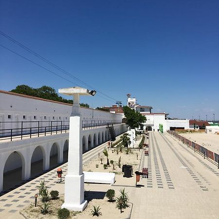 Hostel Cazino Sud Mamaia Exterior photo